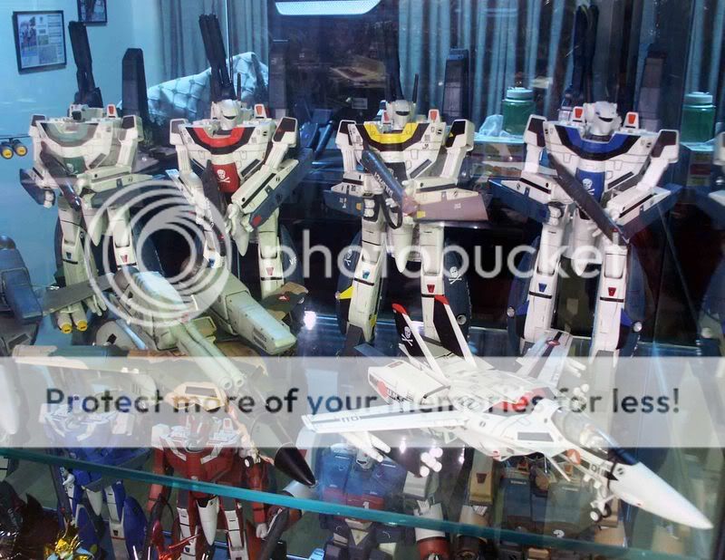 Les collections de robots (Macross, Transformers, gundam etc MacrossCollection_01
