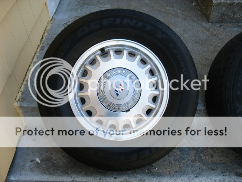Feeler: 5 Buick Roadmaster Sedan alloy wheels and tires IMG_1307