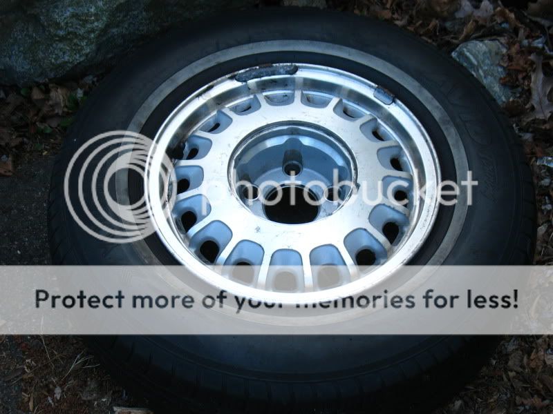 Feeler: 5 Buick Roadmaster Sedan alloy wheels and tires IMG_1326