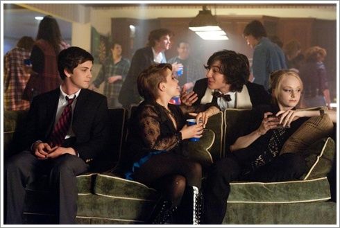 photo the-perks-of-being-a-wallflower-party-scene_zps477233bb.jpg