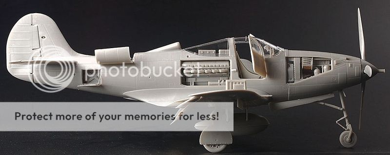 P-39Q Airacobra – Kitty Hawk – 1/32. Logements de roues Editp39