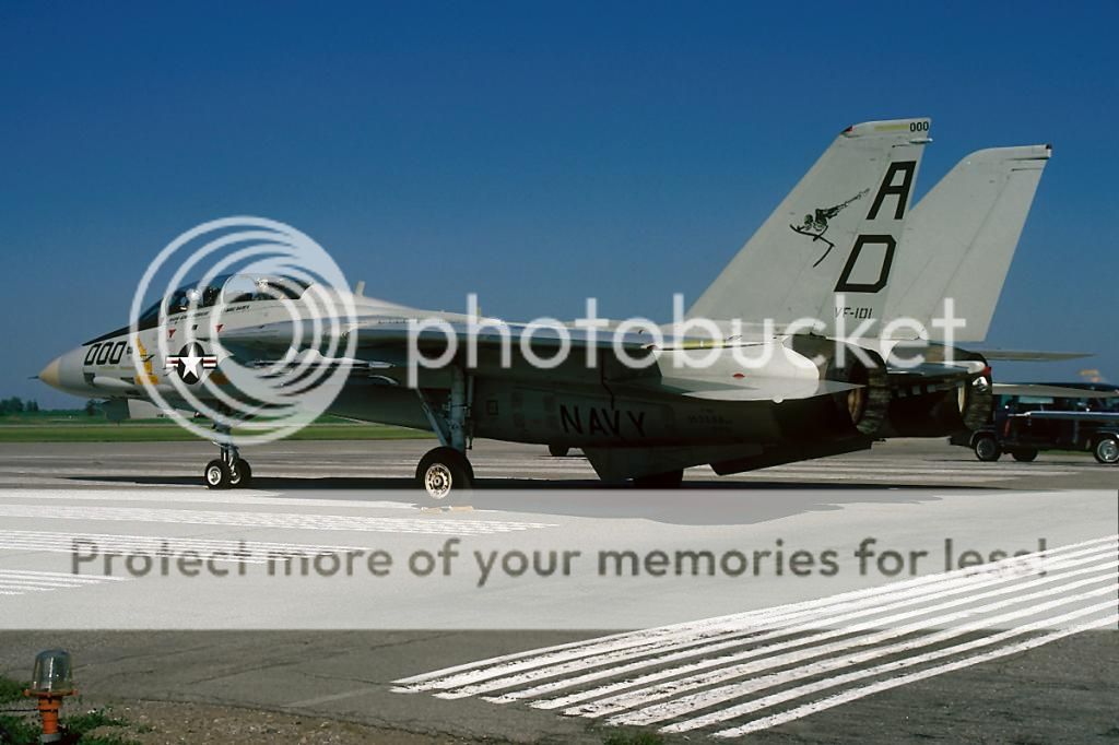 F&V: Grumman F-14 Tomcat - Página 5 162688F-14AVF-101-JUN88