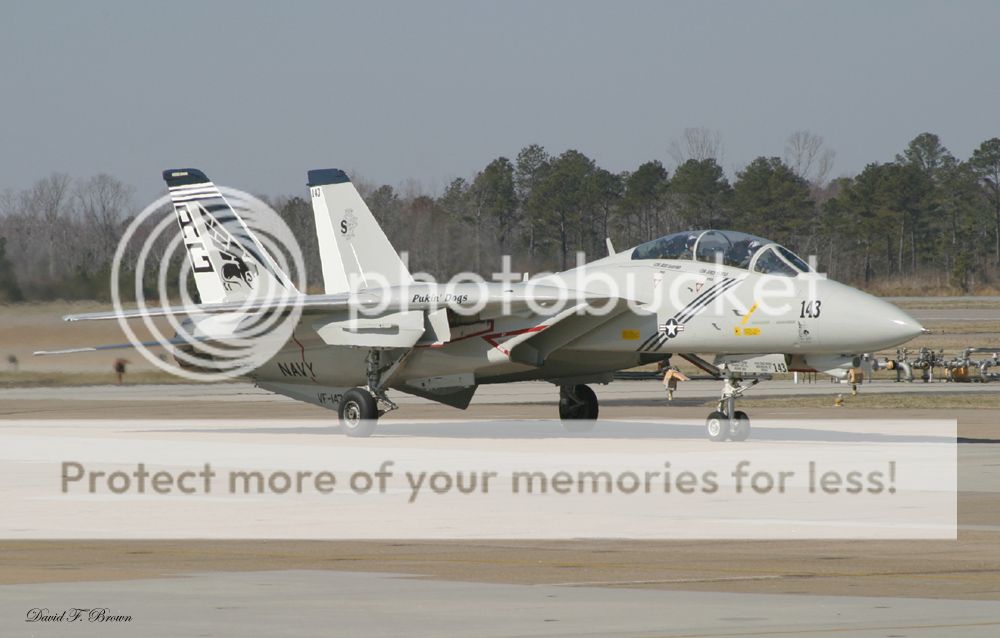 F&V: Grumman F-14 Tomcat - Página 8 162926D-VF-143F-14B162926-3