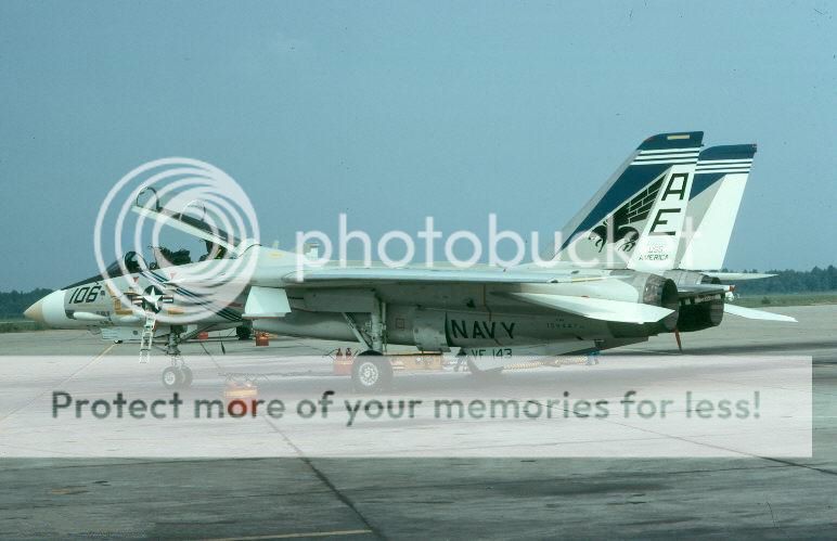 F&V: Grumman F-14 Tomcat - Página 8 1975c