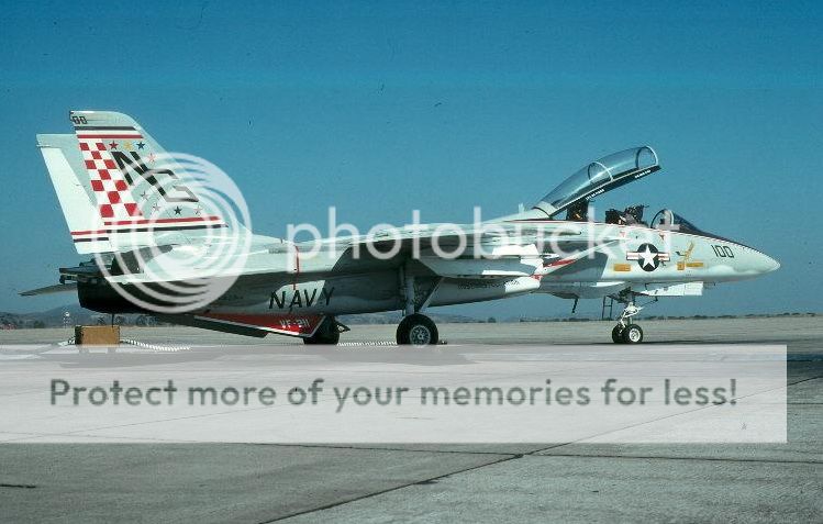 F&V: Grumman F-14 Tomcat - Página 12 1976a