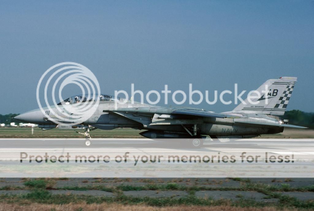 F&V: Grumman F-14 Tomcat - Página 12 2004agosto0