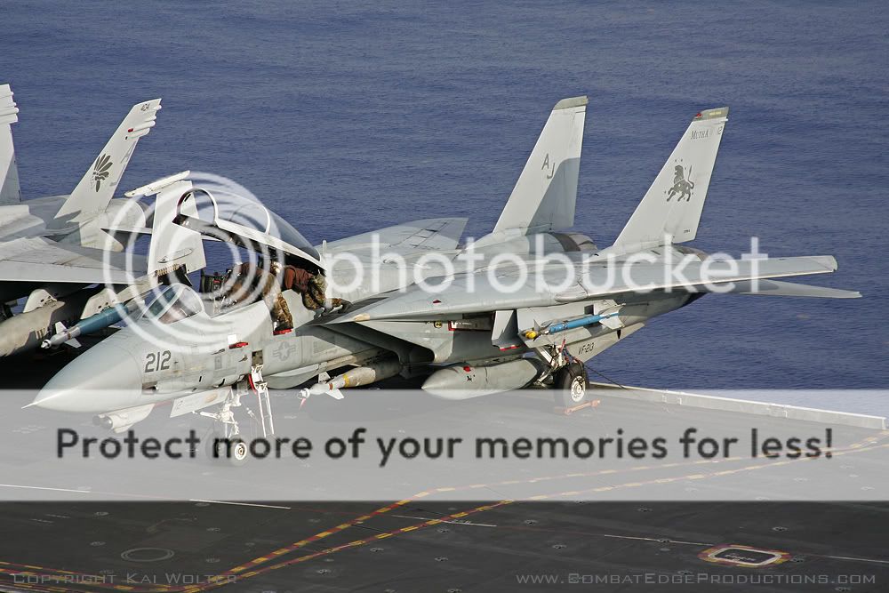 F&V: Grumman F-14 Tomcat - Página 12 2005a