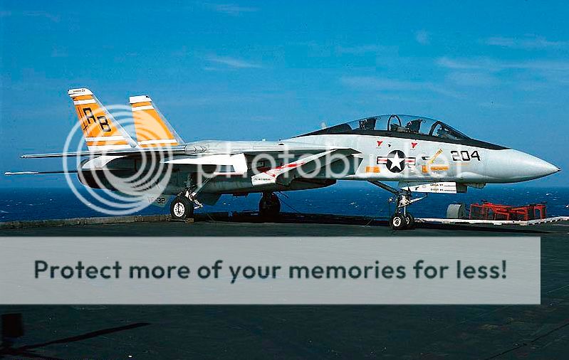 F&V: Grumman F-14 Tomcat - Página 2 F-14A159429AB-204VF-32onbordUSSJFK197