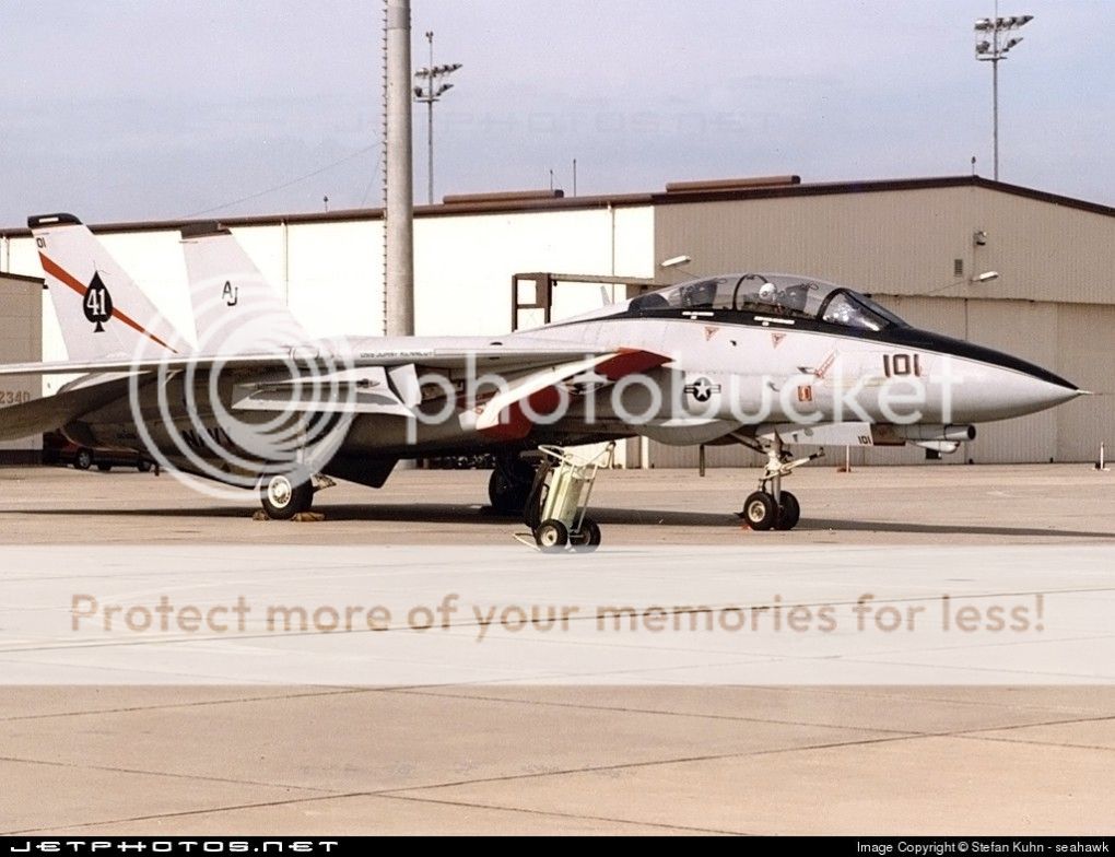 F&V: Grumman F-14 Tomcat - Página 4 VF41-CO-F14_161160_RS9760111