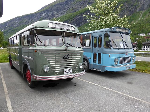 busP1070610_zpswklshcw0.jpg