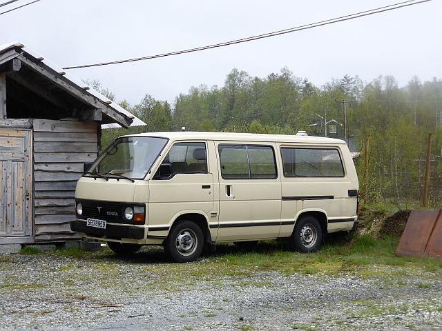 toyotaP1060819_zpsgmivc7qx.jpg