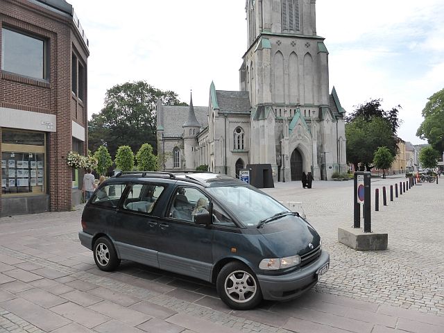 toyotaP1080928_zpsk5ixe8iv.jpg