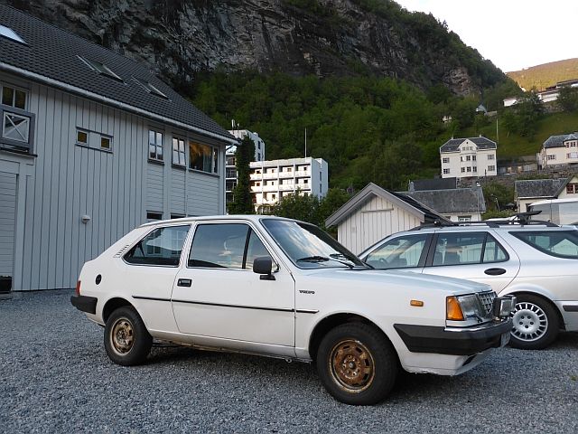 volvosaabP1070411_zpsvtvdort9.jpg