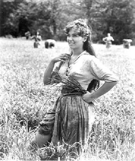 Suzanne Pleshette - a true natural beauty - 1960's : r/OldSchoolCool