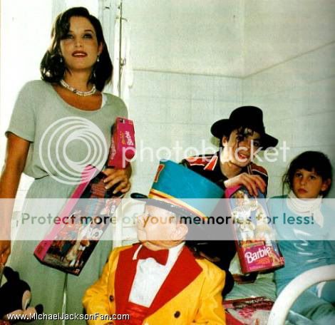 RARE pictures ! Mj-lisa_033