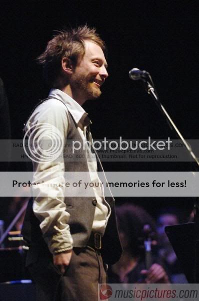 [Fotos] Thom Yorke - Pgina 4 HM1052_RADIOHEAD_6