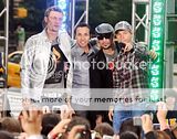 BSB @ The CBS Early Show 05-24-2010 Th_06