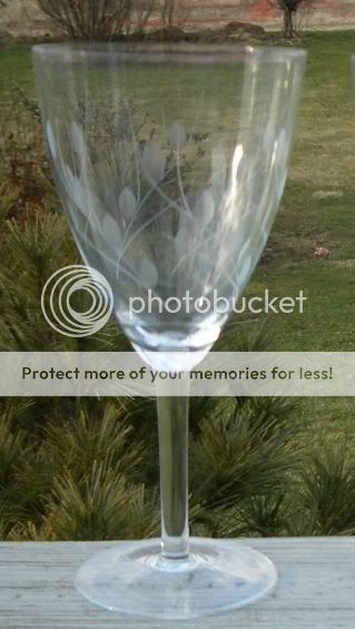 CUT STEM LEAVES / LEAF CRYSTAL GLASS FOOTED GOBLET (s)  