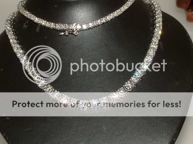 18 CARAT 750 10.00 CARAT DIAMOND NECKLACE  