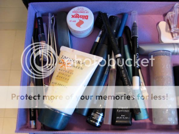 Your Makeup Collection :D - Page 11 4f57db11