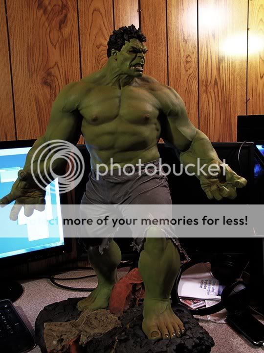 [Sideshow] Hulk Avengers Maquette - Página 10 156033_10151304391931695_2141466197_n_zpsf42b986d