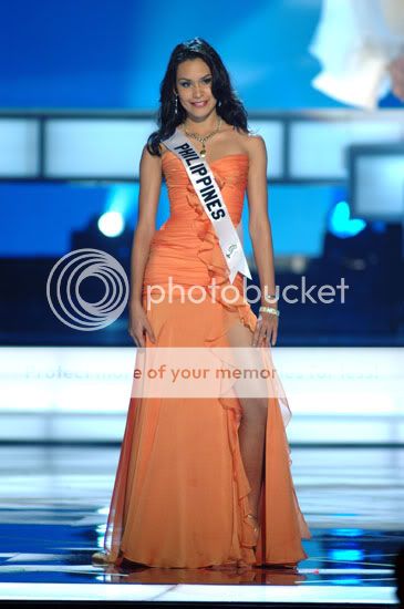 Ngắm Lại Các Thí Sinh Châu Á Tại Miss Universe 2005 Trong Trang Phục Dạ Hội Philippines