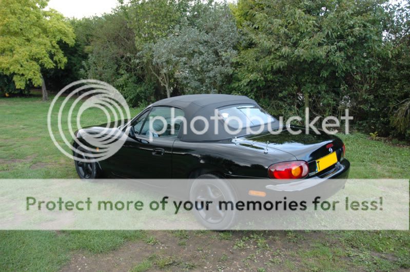 Fantastic Black 1999 Mk2 Mazda MX5, 1.8 UK Model DSC_0001