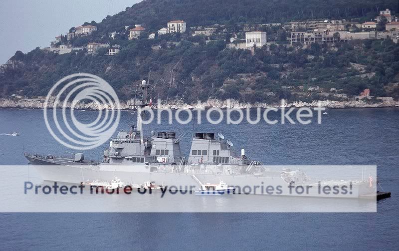 [US NAVY] Photos navires US Navy DDG55StoutVillefranche0596