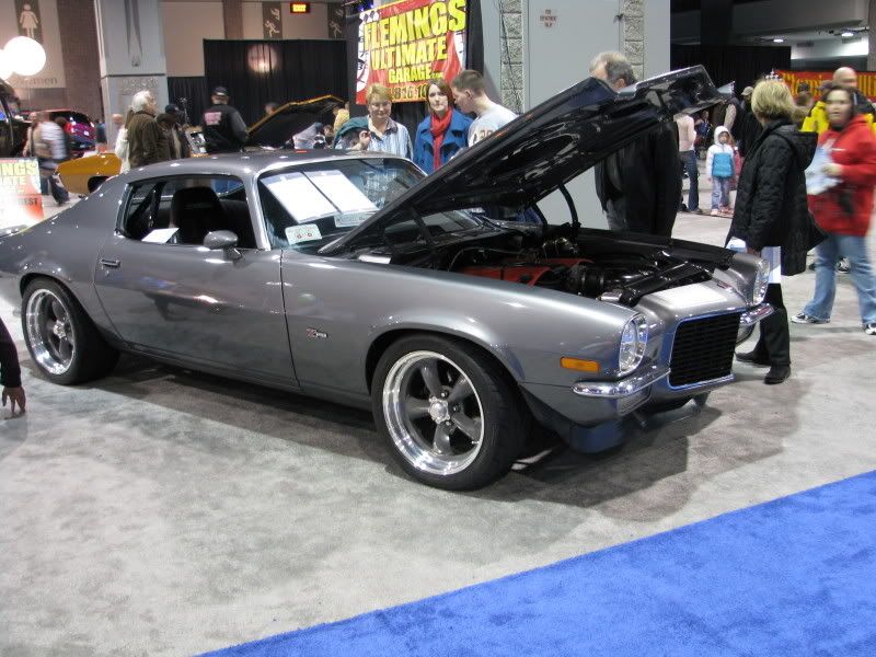 Pics from the 2009 auto show MAJOR DUW!!! Picture020