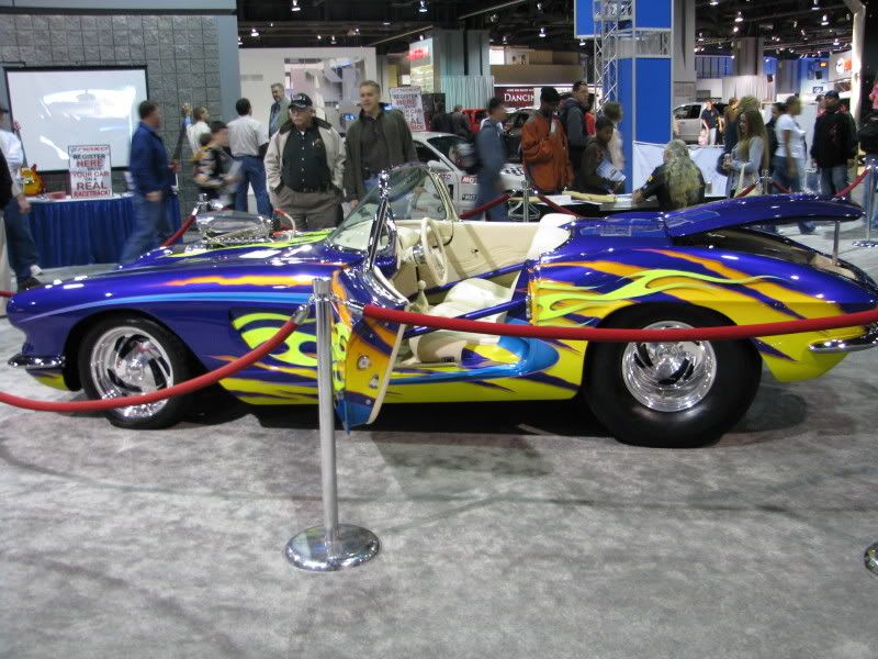 Pics from the 2009 auto show MAJOR DUW!!! Picture046