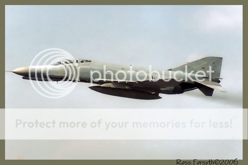 Merged F-4 Phantom thread 15-04-2006221957copy