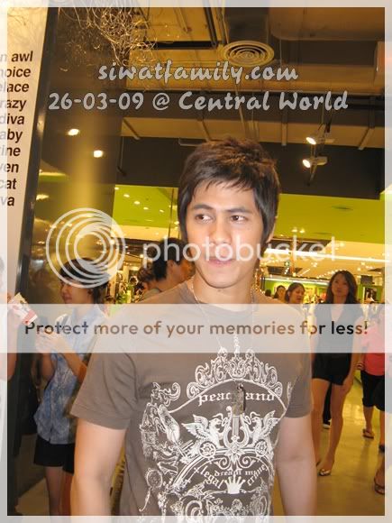Pics: 26-05-09  [ [ Cee & Amy @ Central World ] ] Picture099