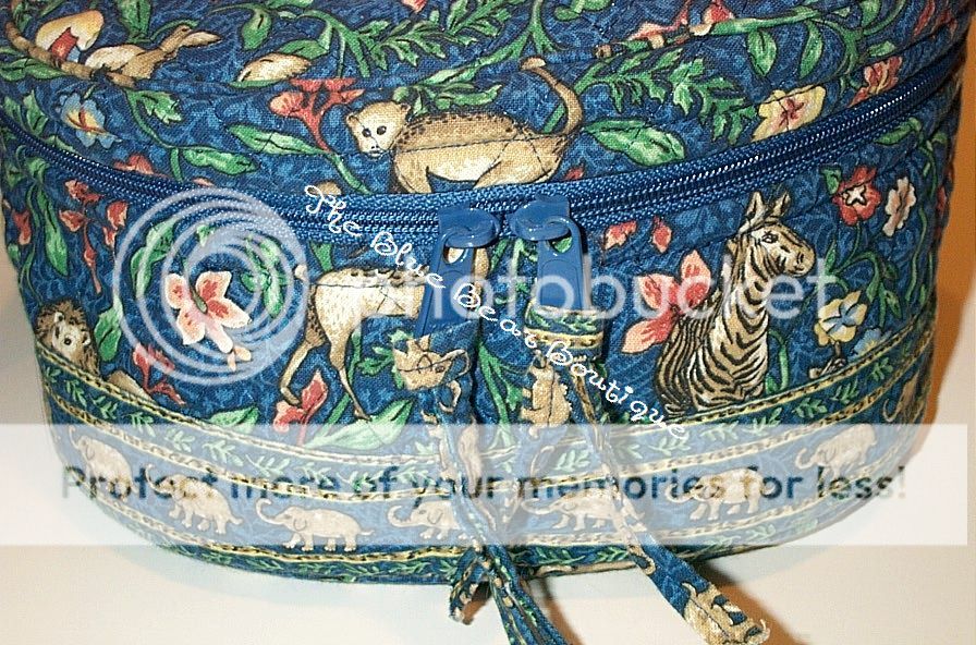 Vera Bradley Retired Animal Kingdom Travel Cosmetic  