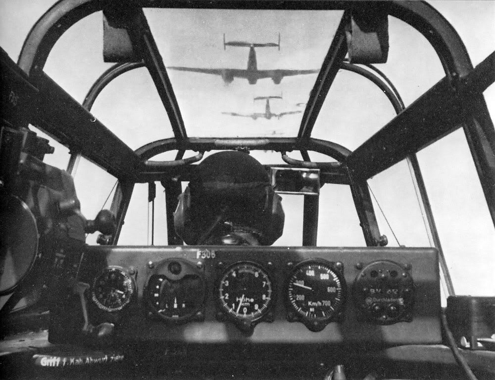 Tempos de guerra 110-Cockpit-Interior