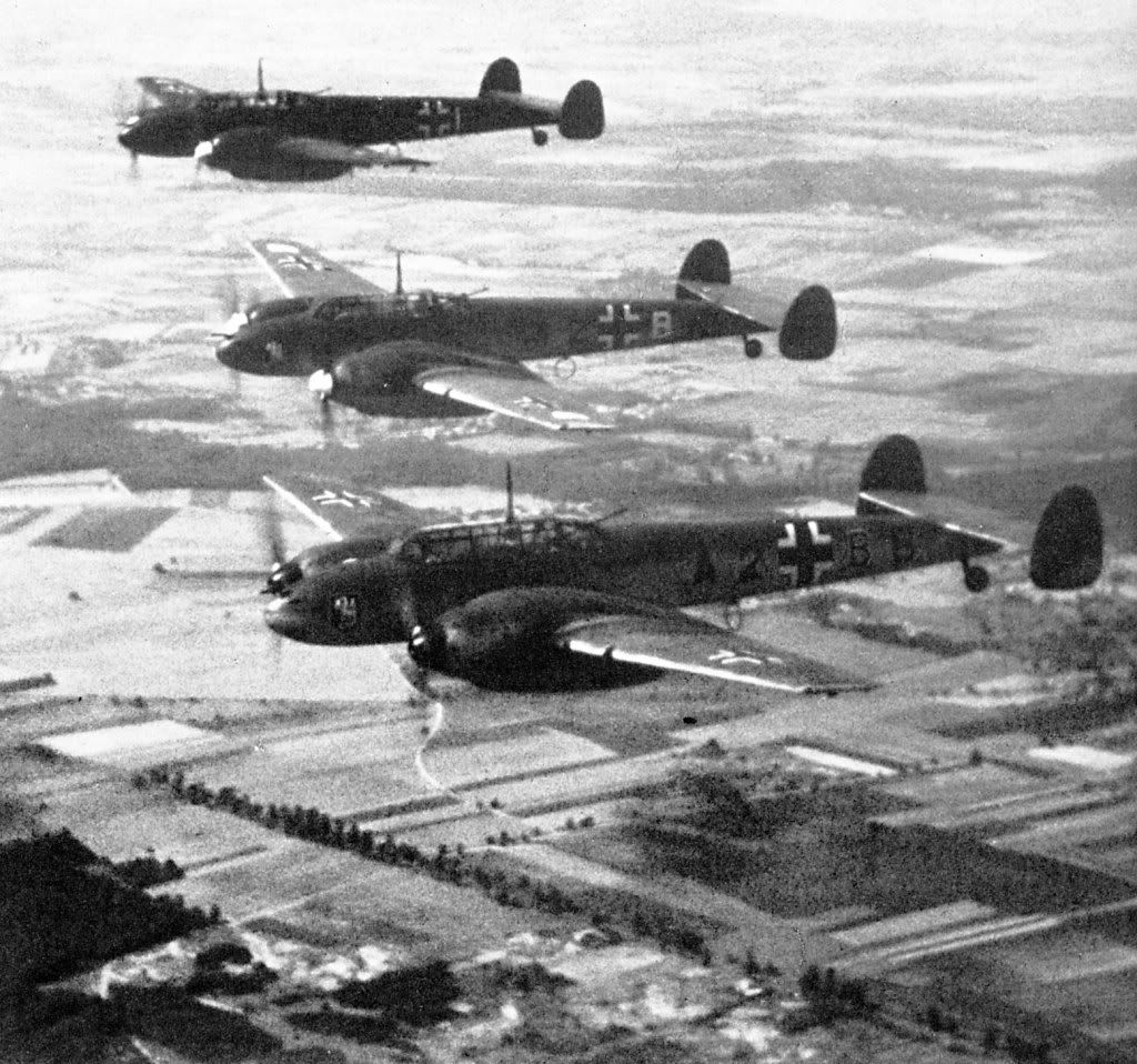 Tempos de guerra 110s-flying-France