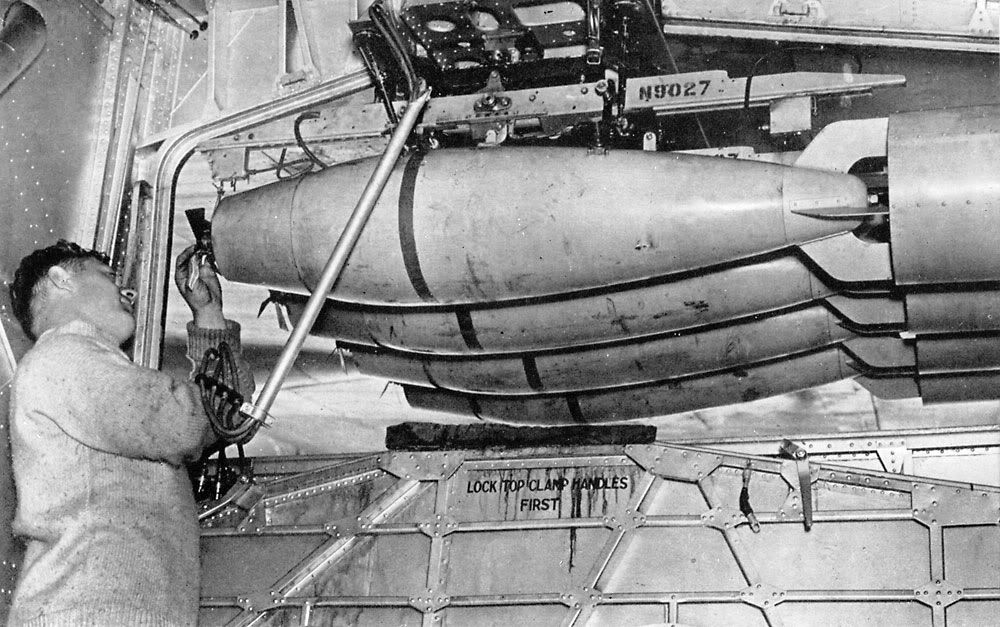 Tempos de guerra Sunderland-Bombs