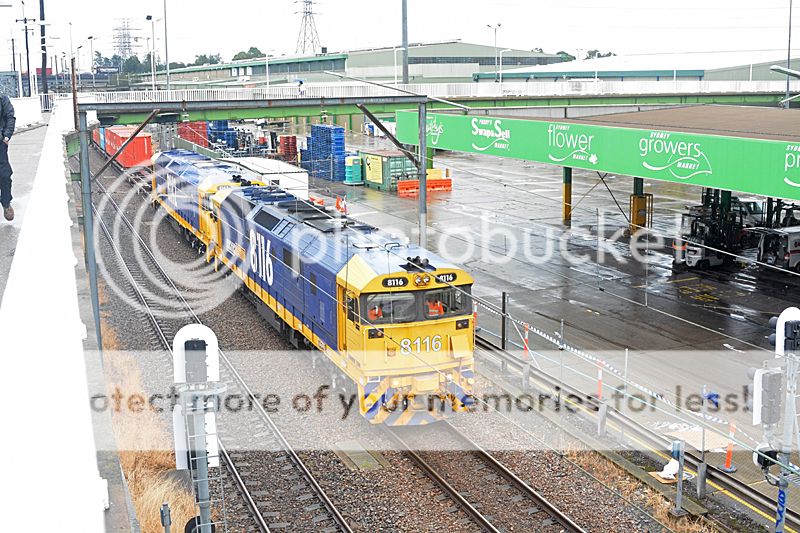 Real Railway Movements from Sydney 15%2003%2031%20024%208116%208142%20pass%20Flemington%20fruit%20and%20veg%20market%20to%20Botany