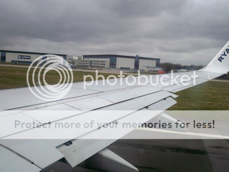 Ryanair Pictures! - Page 7 100_1607