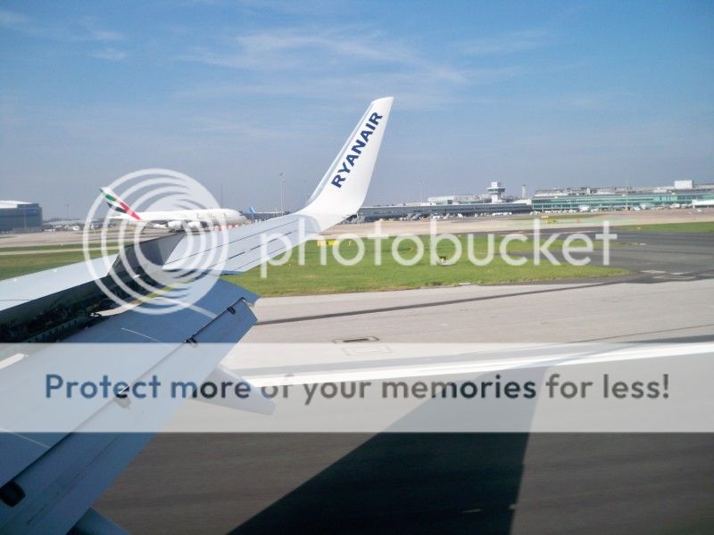 Ryanair Pictures! - Page 7 100_1622