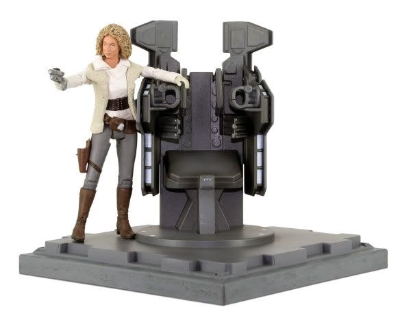 SDCC 2011 Reveals WhoRiverChair1