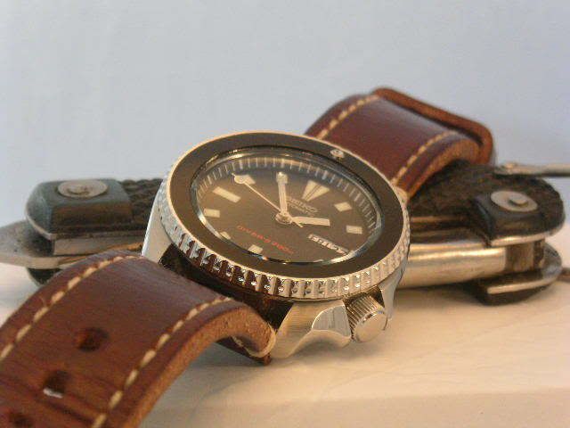 Essai : bracelet type roots Pannie sur Seiko Diver PICT0052