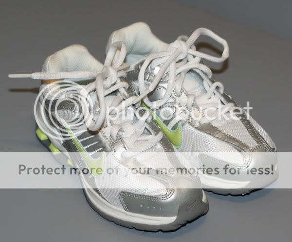 Nike Reax Run 4 (PS) Girls Sneakers Running Shoes White Lime Gray US 