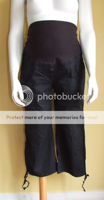 You are bidding on these H&M MAMA Maternity Black Cropped Trousers 