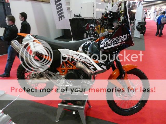 du nouveau sur la 690 ADVENTURE ? 476201316_Yr2cZ-XL