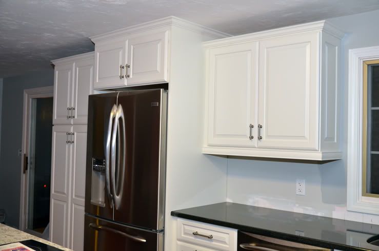 Paint color with Divinity (Schuler) Cabinets