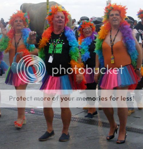 Benidorm Pride 2011 (Hình và Video) LT-12200p12-BenidormPride2011