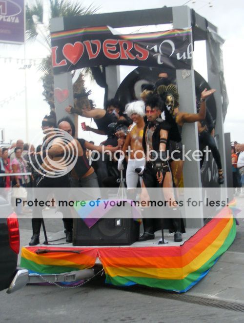 Benidorm Pride 2011 (Hình và Video) LT-12200p23-BenidormPride2011