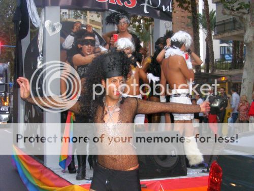Benidorm Pride 2011 (Hình và Video) LT-12200p24-BenidormPride2011
