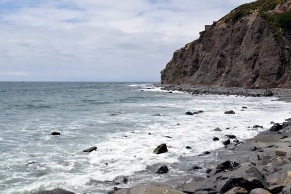 A snapshot of the rocky beach that I had to traverse on my way to Pirate's Cave at Dana Point, CA...on April 20, 2019.