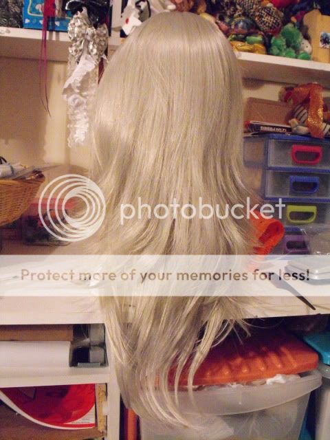 [Seller] Three wigs - Long Silver, Short White, Short Dark Blonde 7c2f54d1